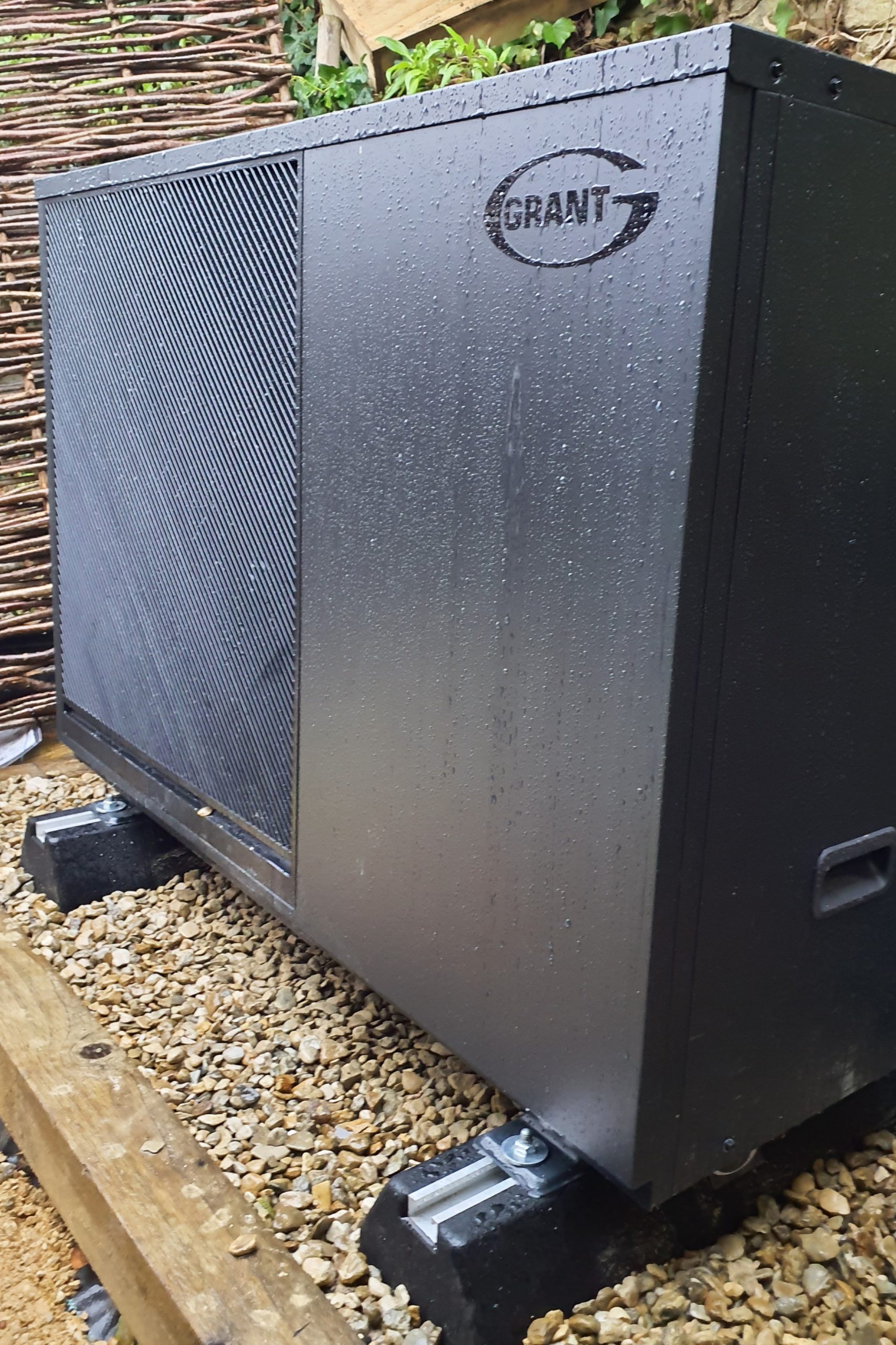Photo of Grant Aerona 290 heat pump installed by Mysa Heating